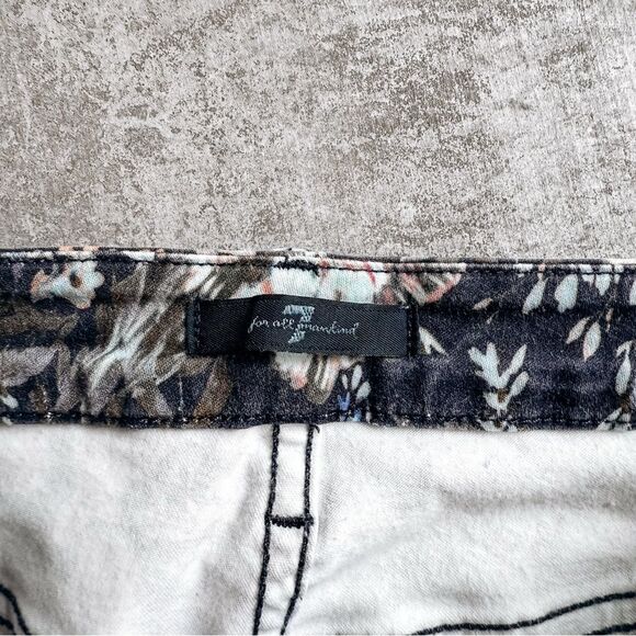 7 for all Mankind Skinny Floral Dark Navy Jean Size 26 - Picture 6 of 8